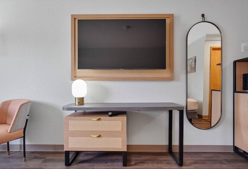 فندق Garibaldi Inn At The Bay