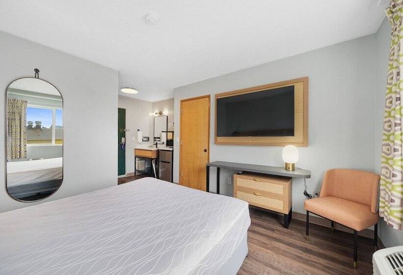 호텔 Garibaldi Inn At The Bay