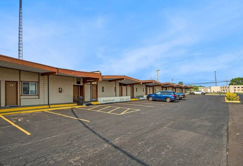 בית מלון כפרי Great Lakes Inn And Suites