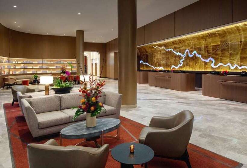 هتل Hilton Columbus Downtown