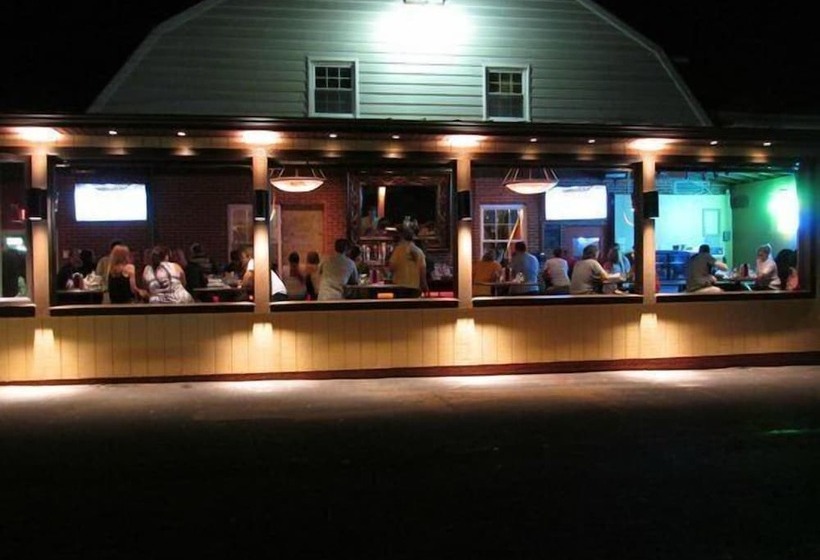 هتل Mainstreet Inn