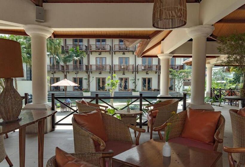 فندق Novus Giri Resort & Spa