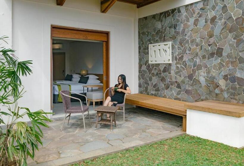 فندق Novus Giri Resort & Spa