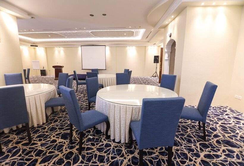 هتل Platinum Park