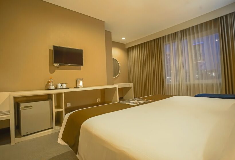 هتل Royal Regantris Cendana