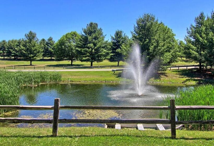 בית מלון כפרי The Legend Cottage Inn