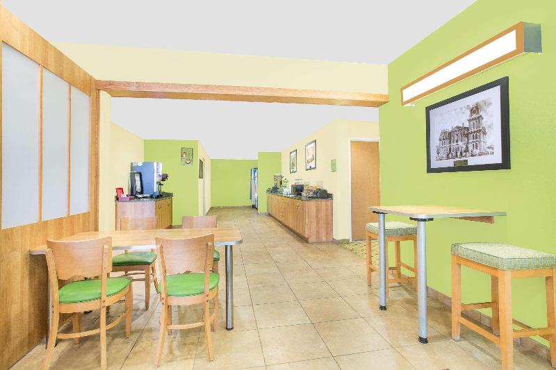 Microtel Inn & Suites By Wyndham Tuscumbia/muscle Shoals