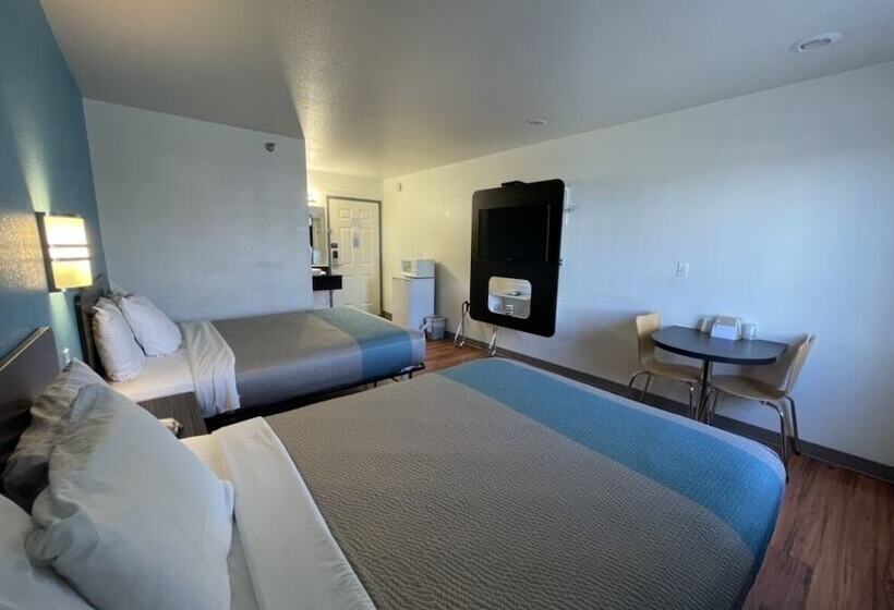 Motel 6 Rigby, Id