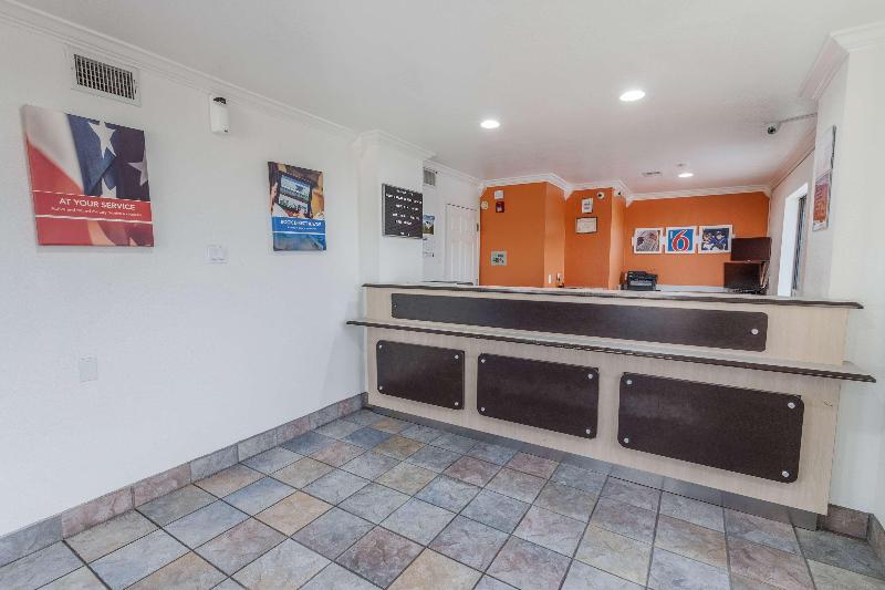 Motel 6 Lancaster, Tx  Desoto  Lancaster