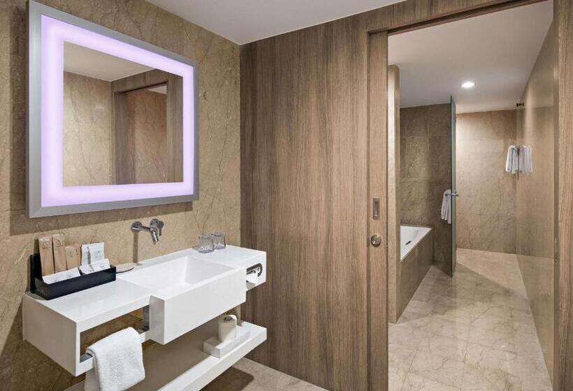 Novotel Jakarta Gajah Mada