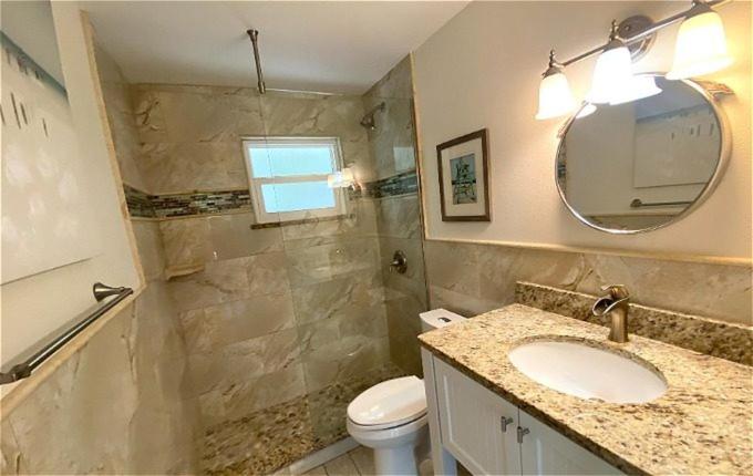 منتجع The Pearl Beach Inn