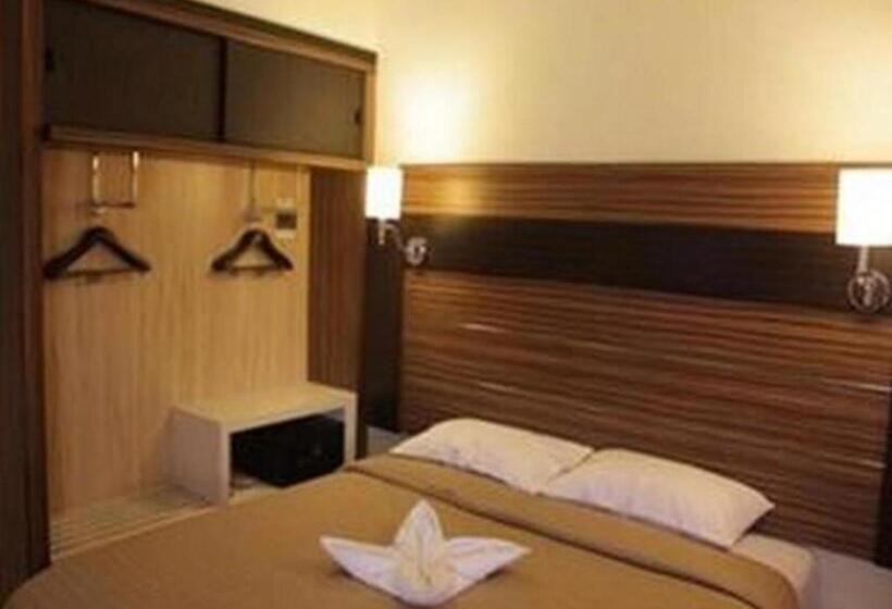 Travello Hotel Manado