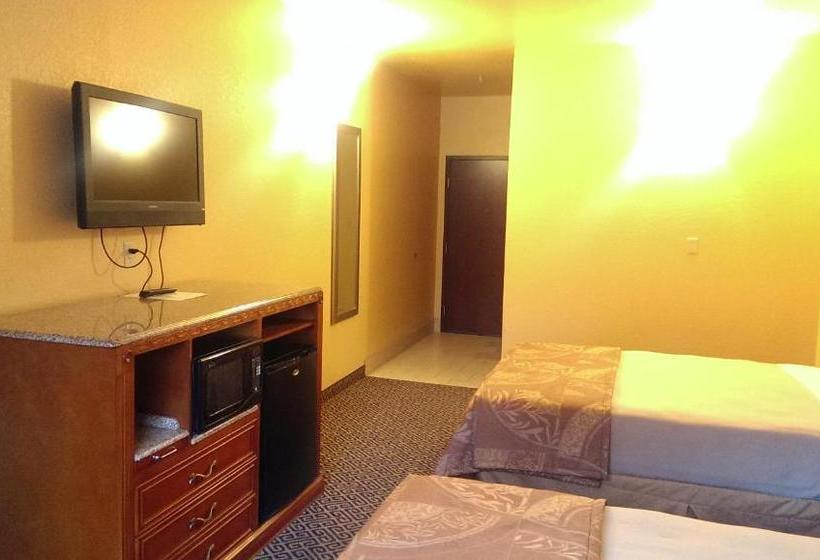 فندق Hiway Inn Express & Suites