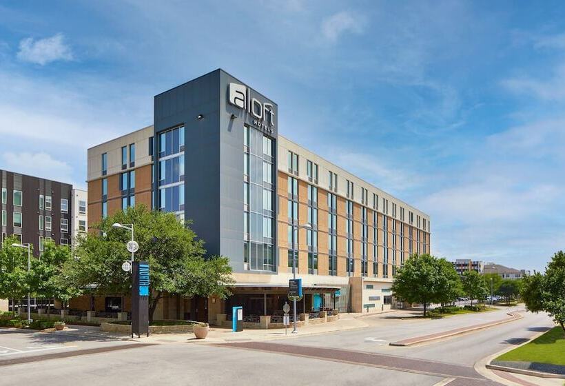 בית מלון כפרי Aloft Austin At The Domain