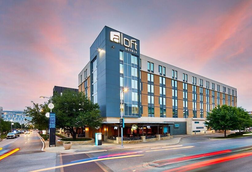 בית מלון כפרי Aloft Austin At The Domain