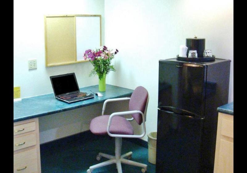 فندق Americas Best Value Inn & Suites Bluffton