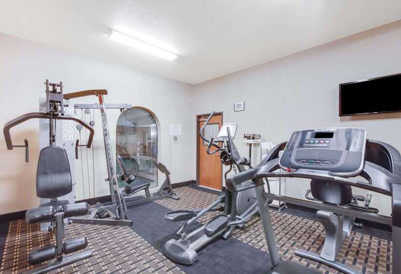 ホテル Baymont By Wyndham Wheeler