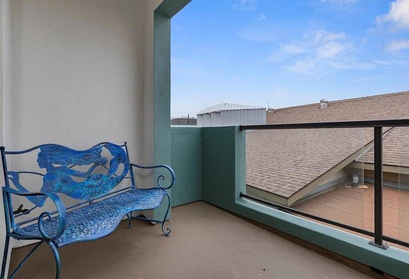 בית מלון כפרי Beach House Inn & Suites