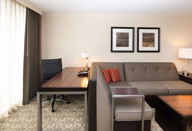 Doubletree By Hilton Hotel & Suites Charleston Airport
