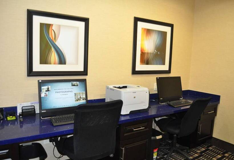 Отель Hampton Inn Pleasanton