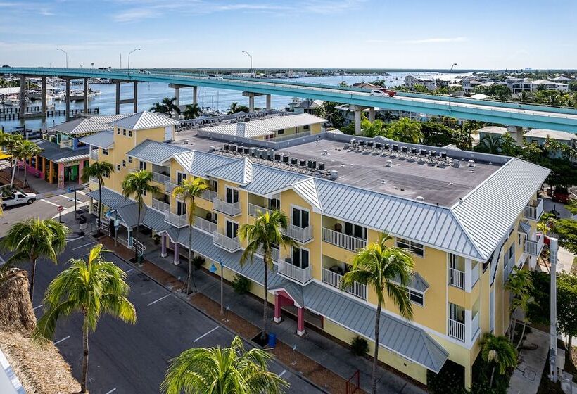 فندق Harbour House At The Inn