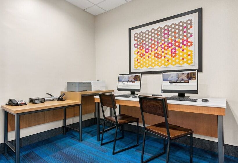 فندق Holiday Inn Express & Suites Klamath Falls Central, An Ihg
