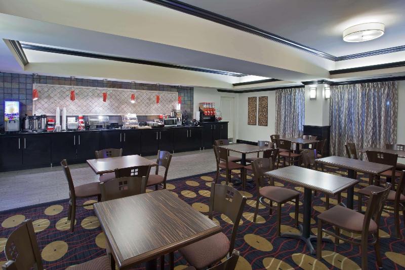 هتل La Quinta By Wyndham Conway