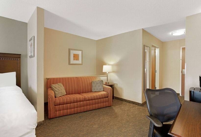 فندق La Quinta By Wyndham Richmond   Kings Dominion