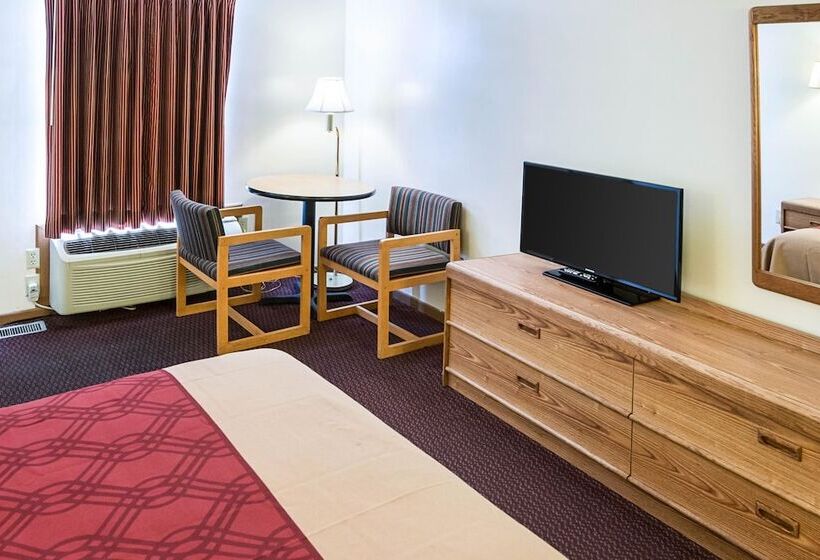 هتل Rodeway Inn & Suites