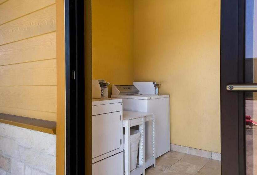 호텔 Scottish Inn & Suites