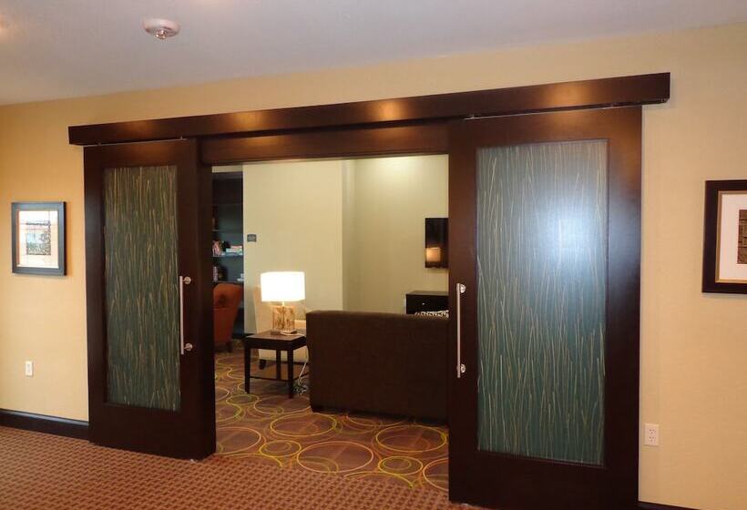 فندق Staybridge Suites Longview, An Ihg