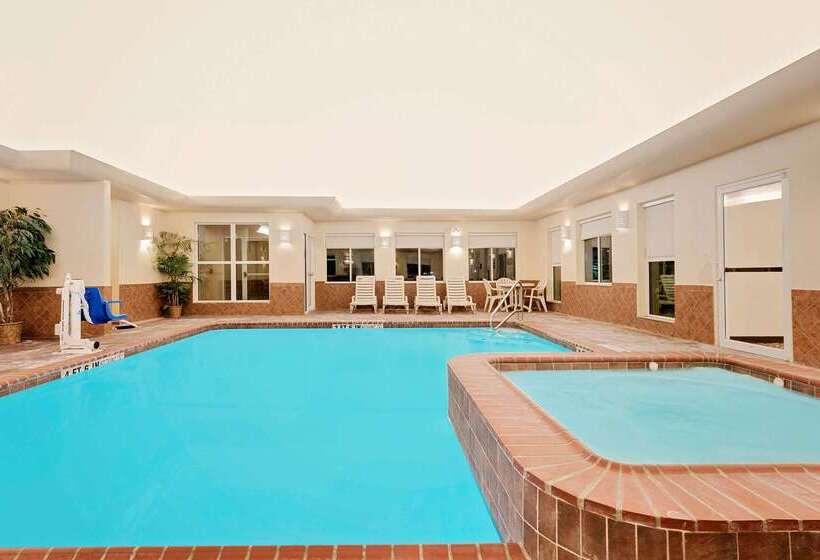 هتل Super 8 By Wyndham Odessa Tx