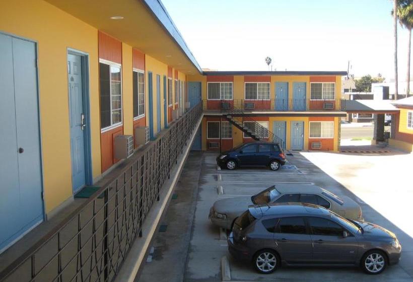 汽车旅馆  Pacific Coast Inn