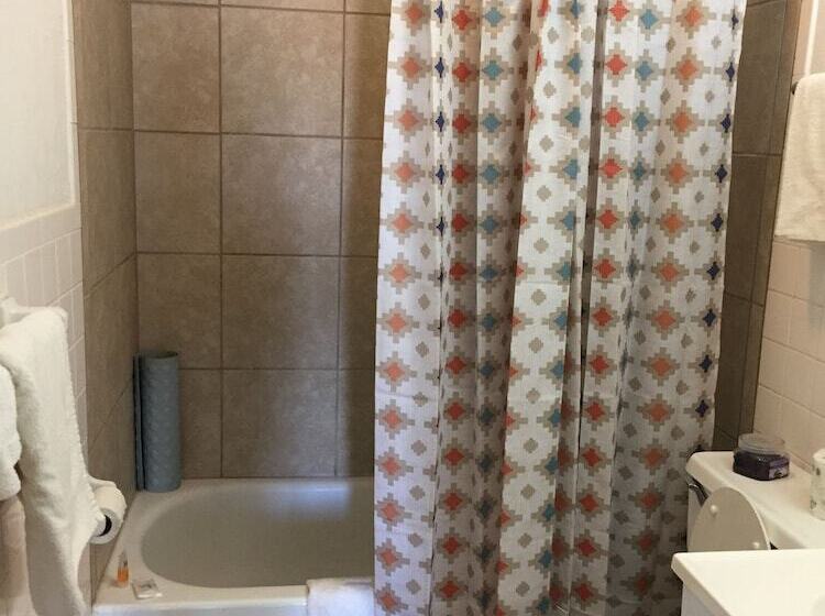 Rustic Motel Rolla