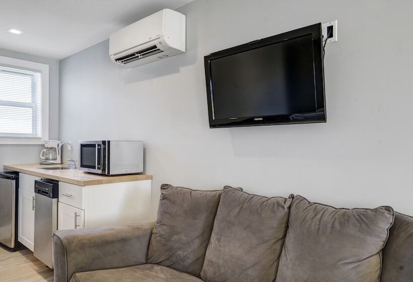 فندق A Wave Inn