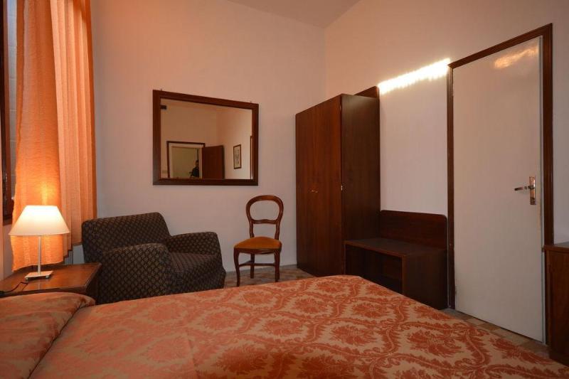 هتل Albergo Casa Peron