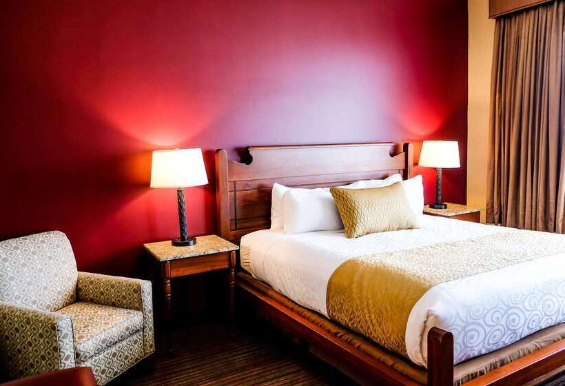 호텔 Best Western Plus Dutch Haus Inn And Suites