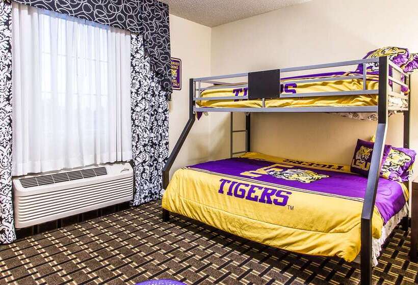 Evangeline Downs Hotel, Ascend Hotel Collection