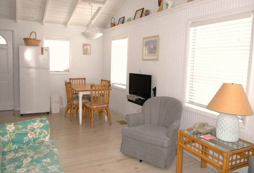 فندق Gulf Breeze Cottages