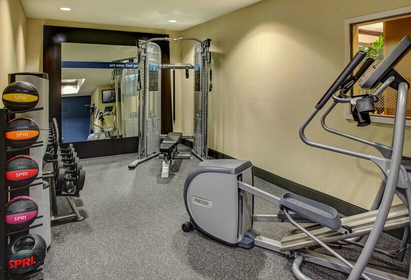 בית מלון כפרי Hampton Inn Thomson