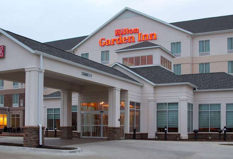 בית מלון כפרי Hilton Garden Inn Cedar Falls