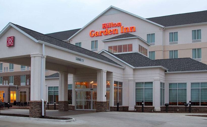 בית מלון כפרי Hilton Garden Inn Cedar Falls