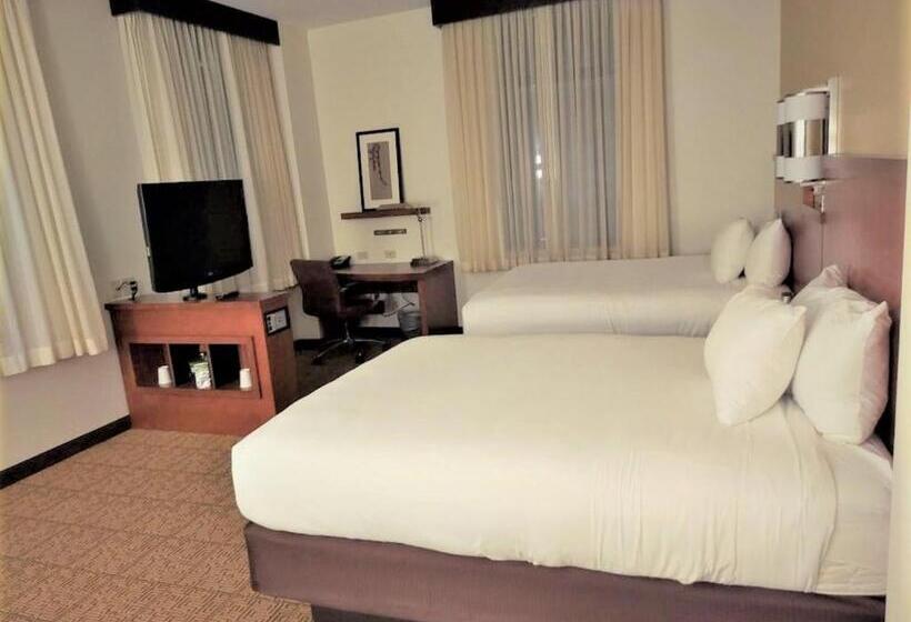 هتل Hyatt Place Des Moines/downtown