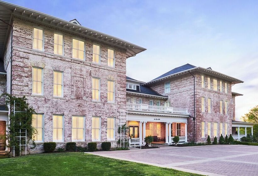 هتل Inn At Carnall Hall