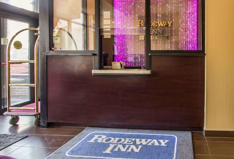فندق Rodeway Inn Bronx Zoo