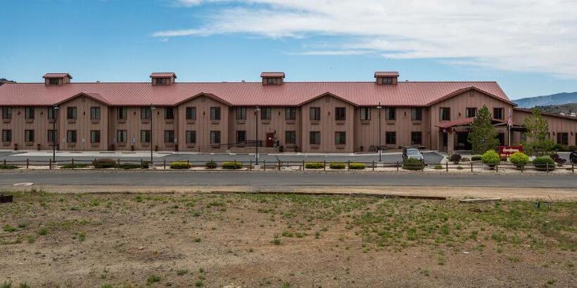 בית מלון כפרי Silverland Inn