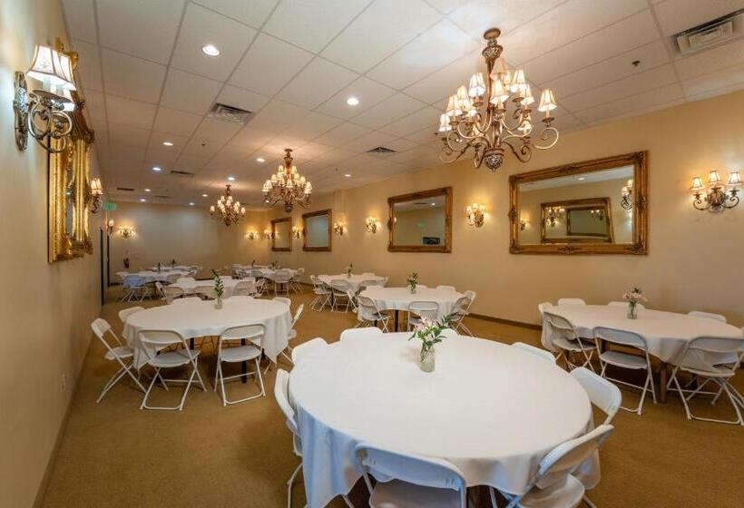 בית מלון כפרי Silverland Inn