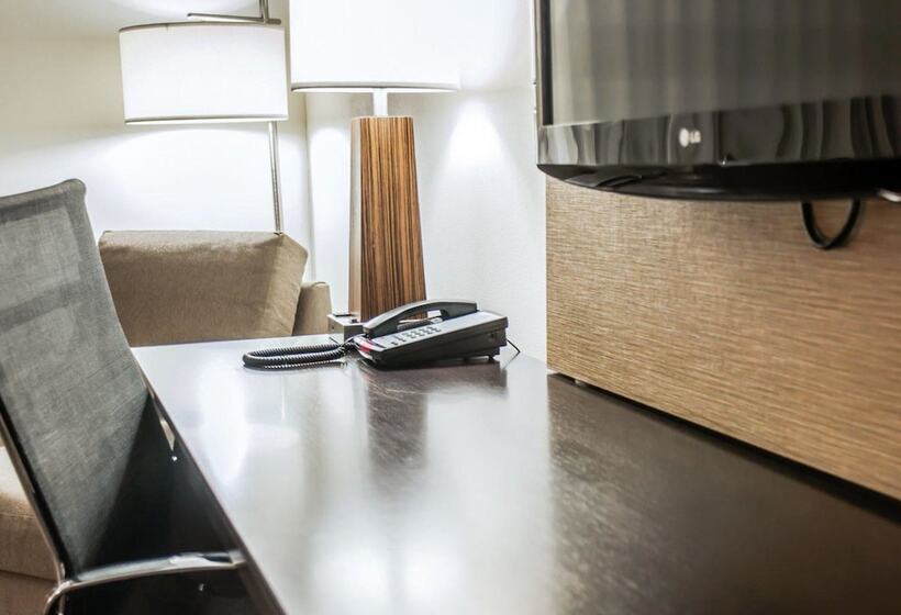 酒店 Sleep Inn & Suites Fort Campbell