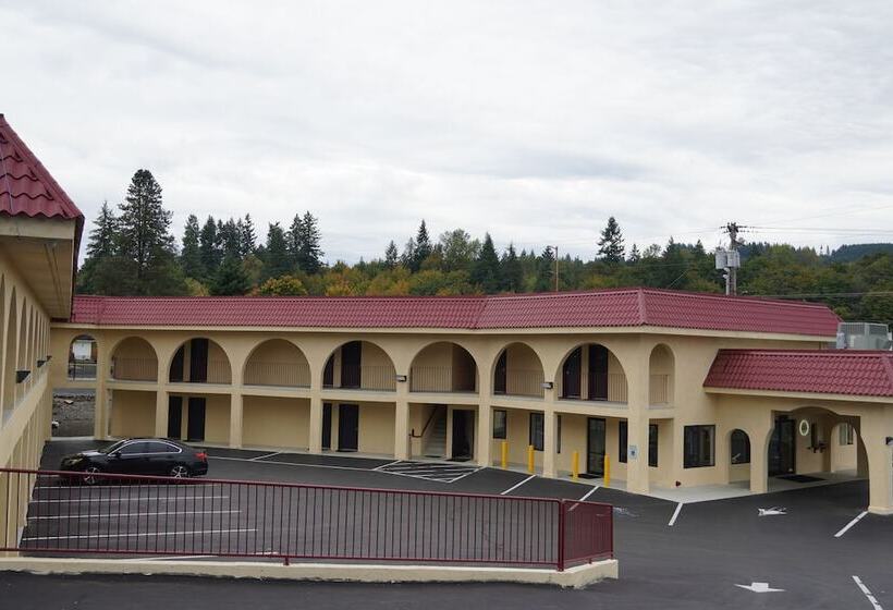 فندق Timberland Inn & Suites