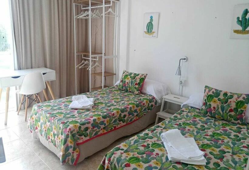 La Moraga De Poniente Malaga Hostel